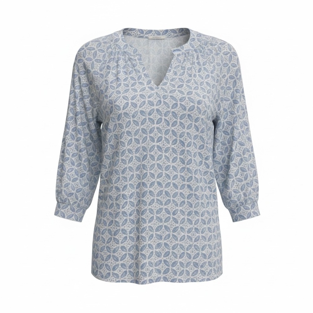 Cactus + Pearl Women's Blue and White Floral V-Neck Top - Size Small